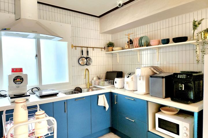 Bucheon Station Fully Furnished Studio 2 6th image