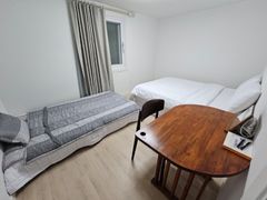 Studio apartment in Daldong 5th image