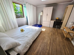 Hotel-style bedding for two in Sillim 0th image