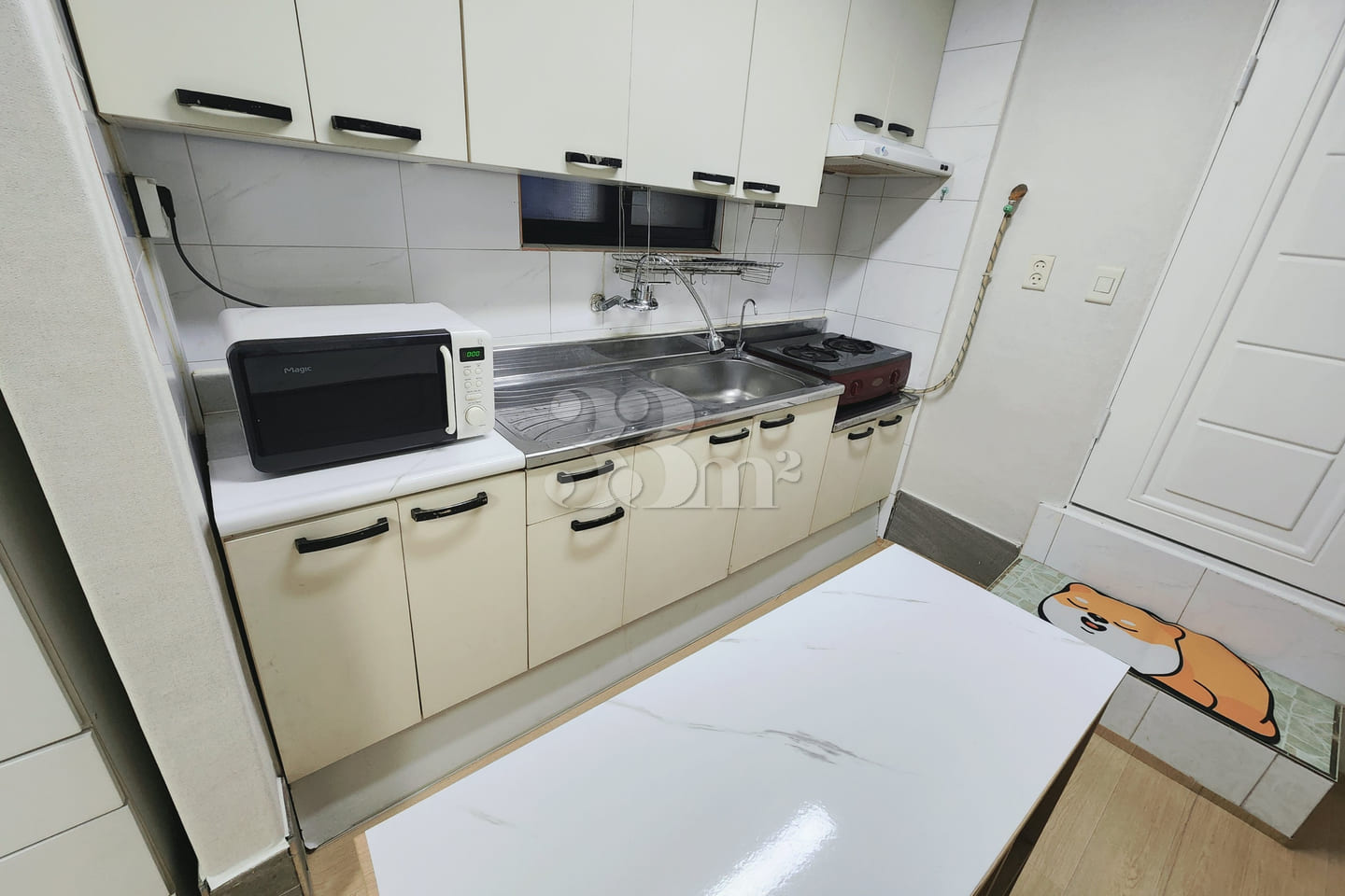 Fully furnished studio, 7-minute walk from Se 11th image