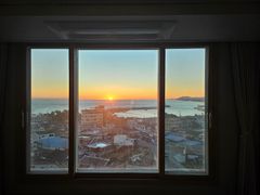 A house in Gangneung where you can watch the  0th image