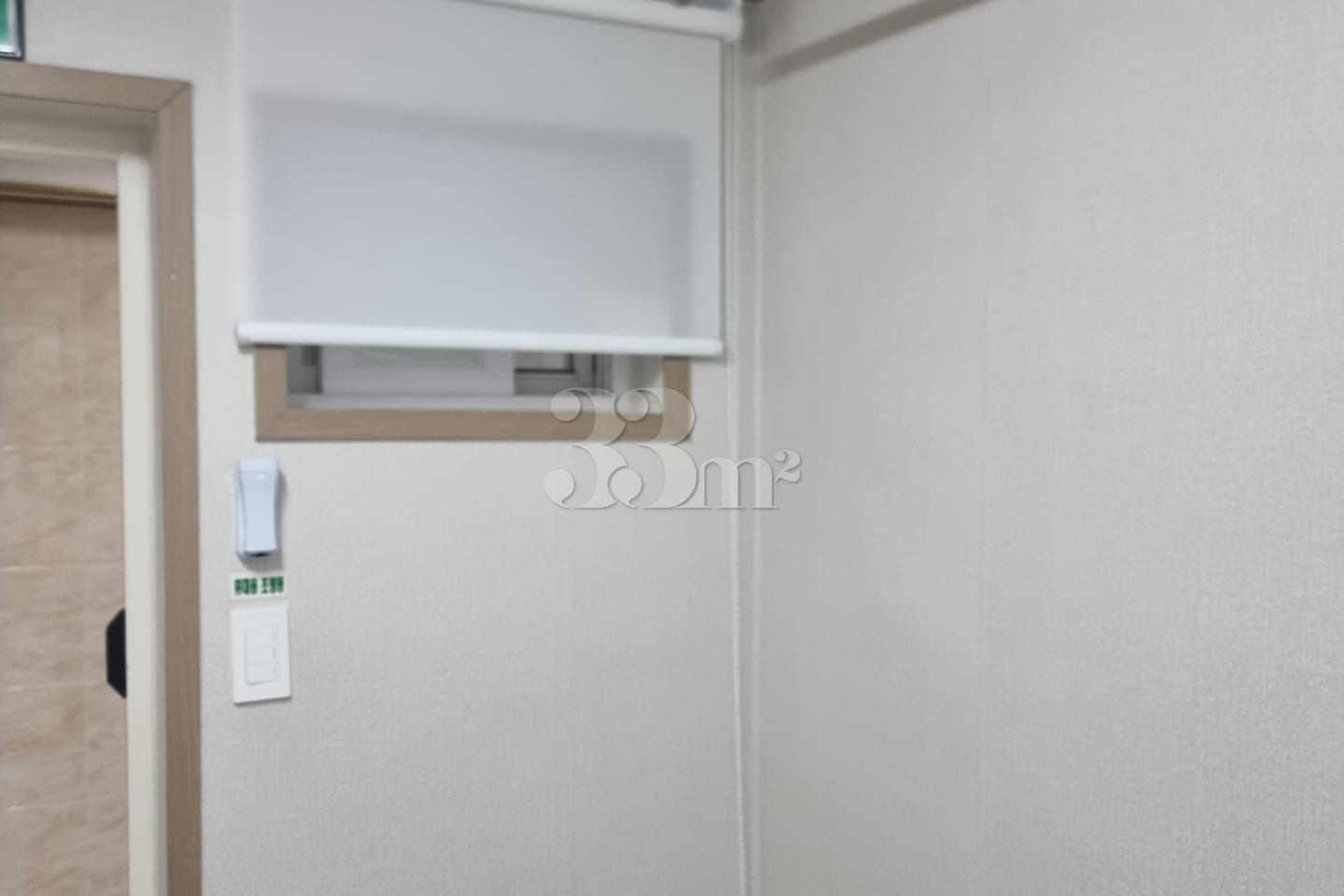 Room 101: A+ Room with Exterior Window 8th image