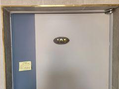 Remodeled studio apartment, 7 minutes from th 6th image