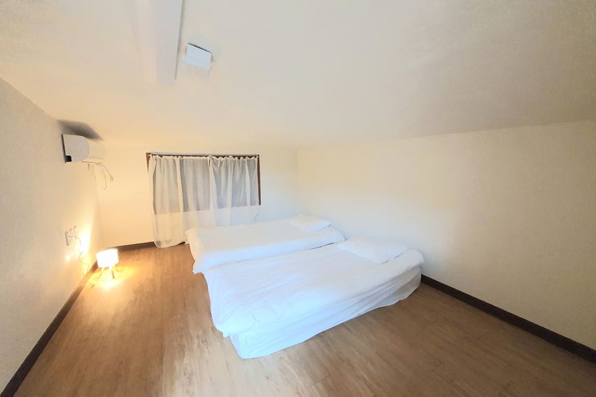 Grand House 10th image