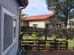 Stone Wall House (Pet-Friendly) 1th image