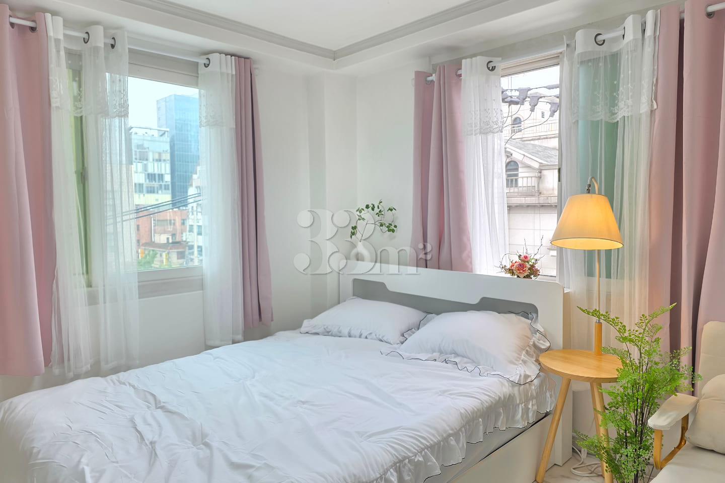 Sunny home, 1 minute from Eonju Station 2th image