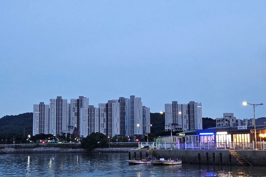 앞 바다 뒷산3 0번째 이미지