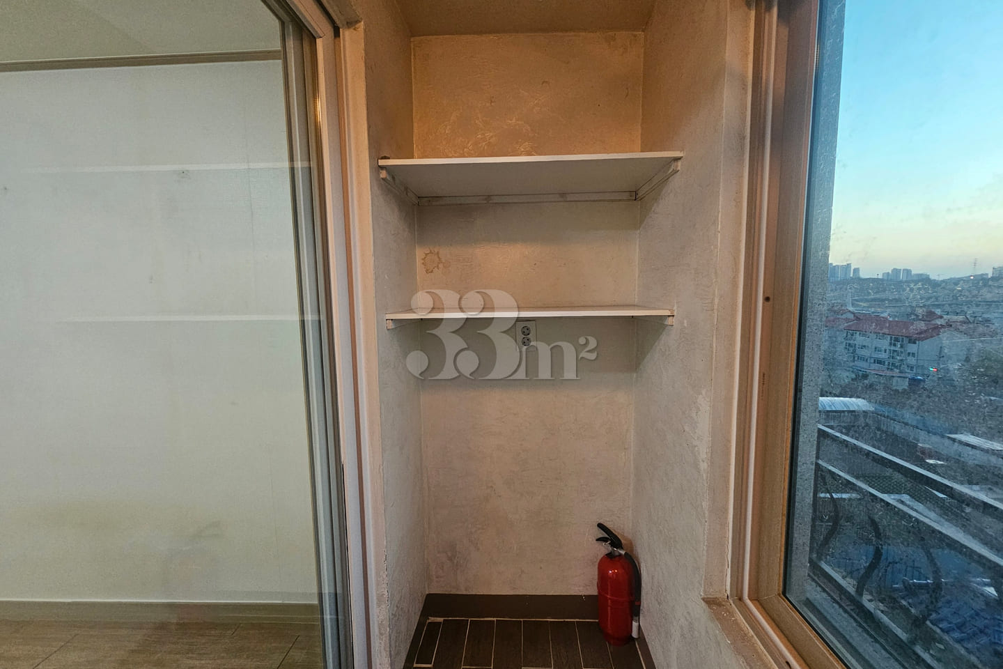 Studio Apartment 403 7th image
