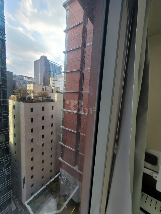 π· Neat room, 30 seconds from Gangnam Station 9th image