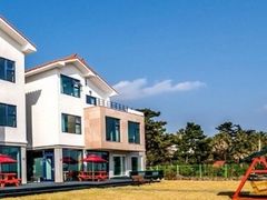 Gongcheonpo Beach 3-Story Private House 3th image