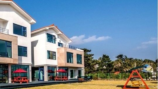 공천포 바닷가 3층독채