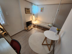 A green room near Dongnidan-gil 3th image