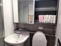 Newly built apartment within walking distance 12th image