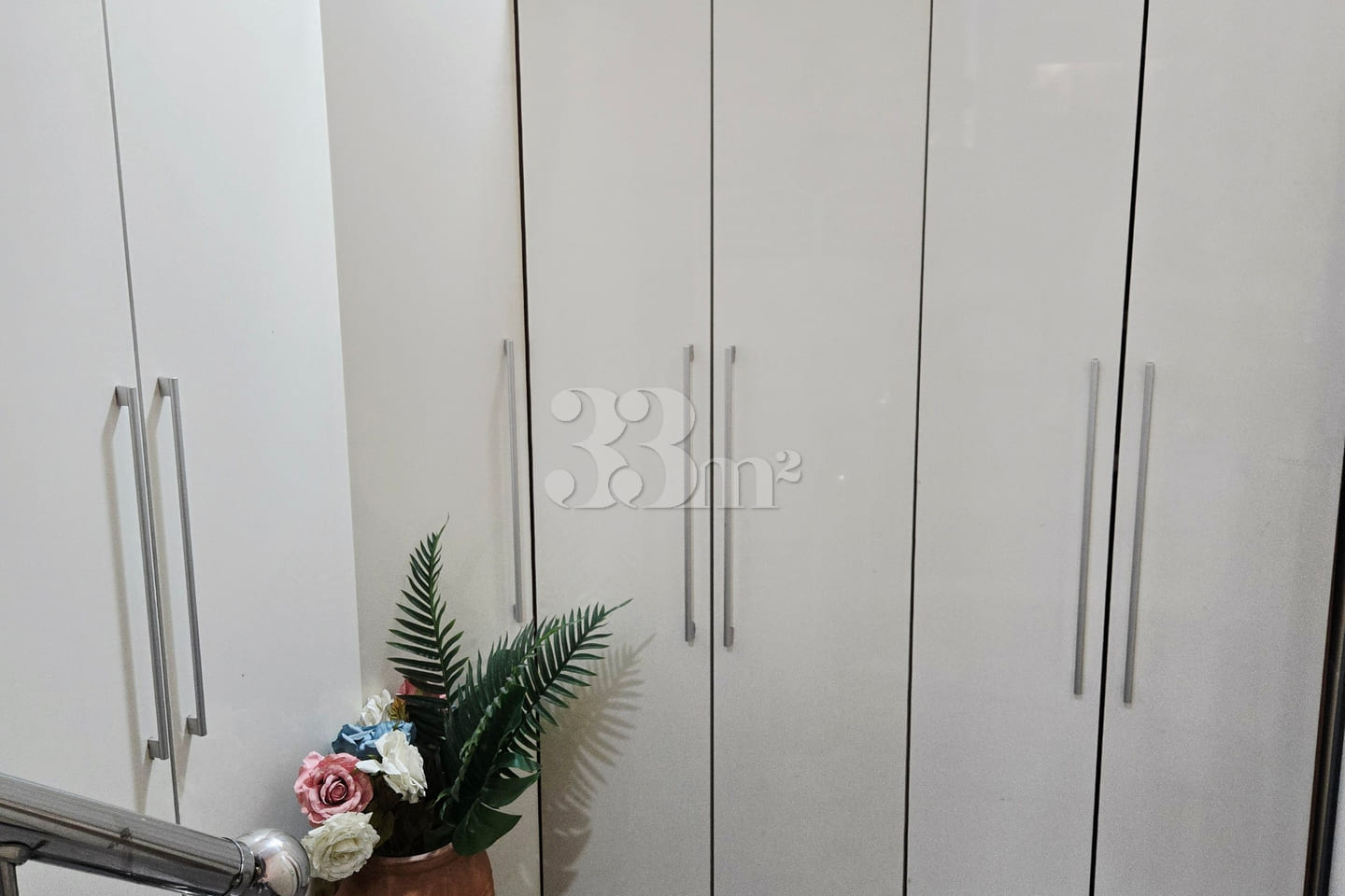 Spacious, pristine room (no noise from floors 19th image