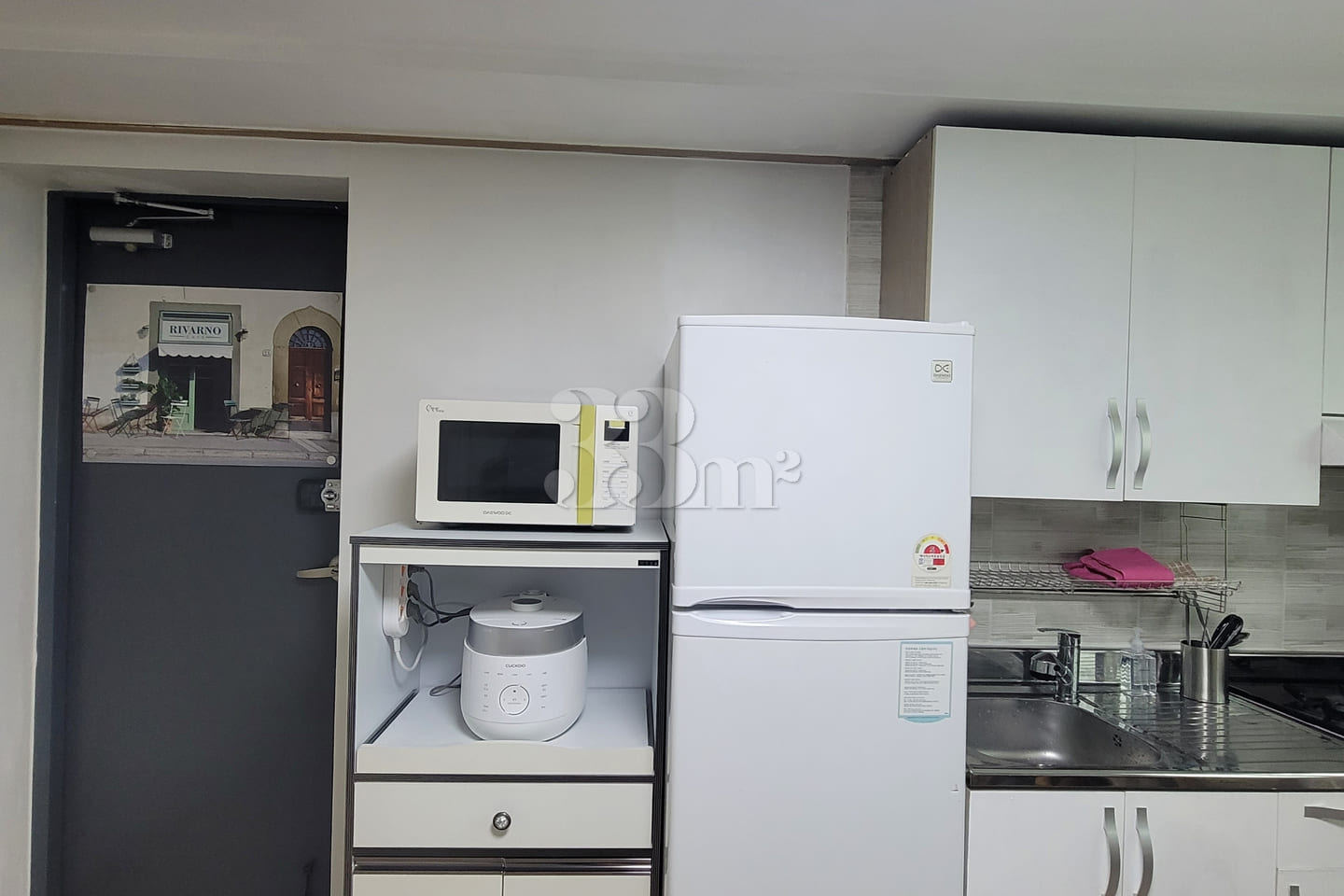 E-Mart & Korea Hospital 201 4th image