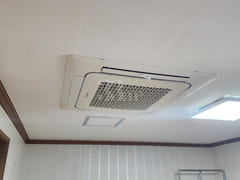 Studio apartment with separate room/balcony 16th image