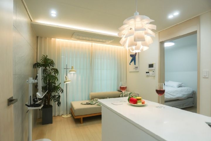 Hapjeong/New 2-Room Apartment for 8 People wi 0th image