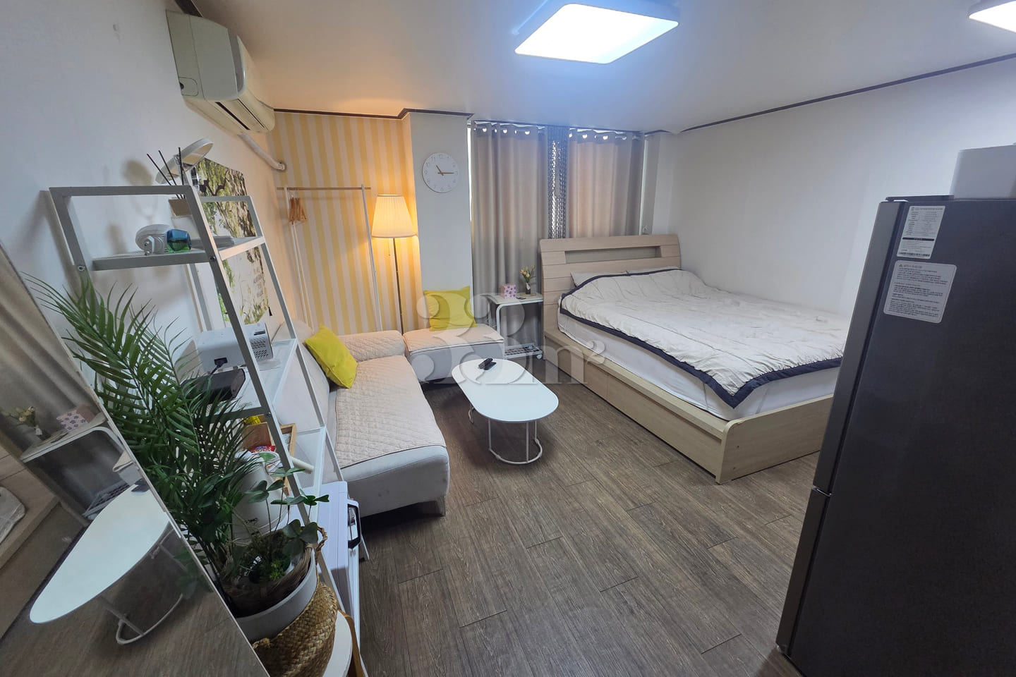 6-7 minutes from Suwon City Hall Station, fre 0th image