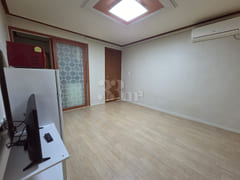 Neat studio apartment near Suwon Terminal 10th image