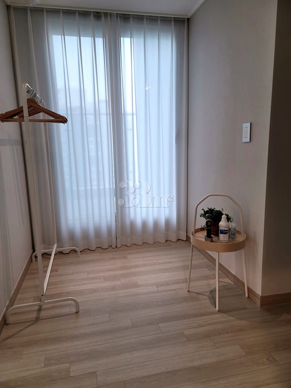 Songdo high-rise unit with 3 bedrooms and a s 2th image