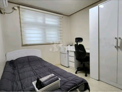 Room 305 0th image