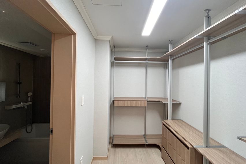 헤르멘 H동 102호*