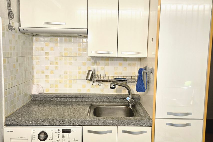 홍대 5분 풀옵션신축A