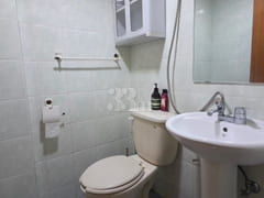 Room 401 4th image