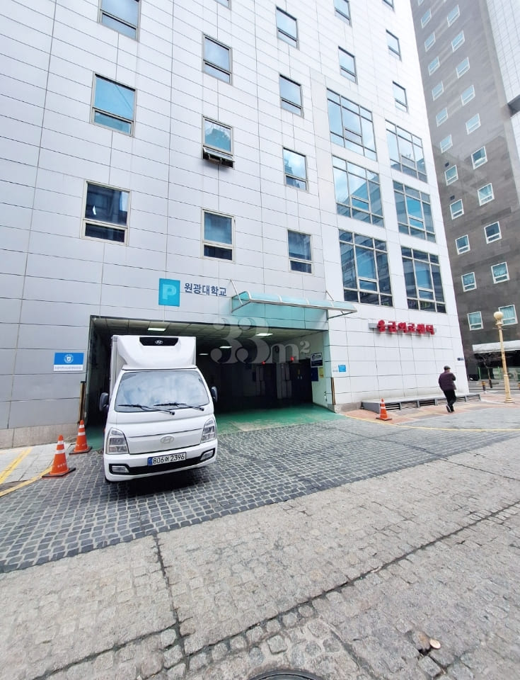 Twin Room, 3 Minutes from Sanbon Station 10th image