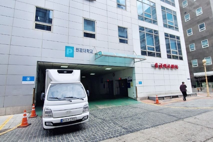 산본역 3분 디럭스B