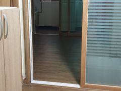 Room 203 8th image