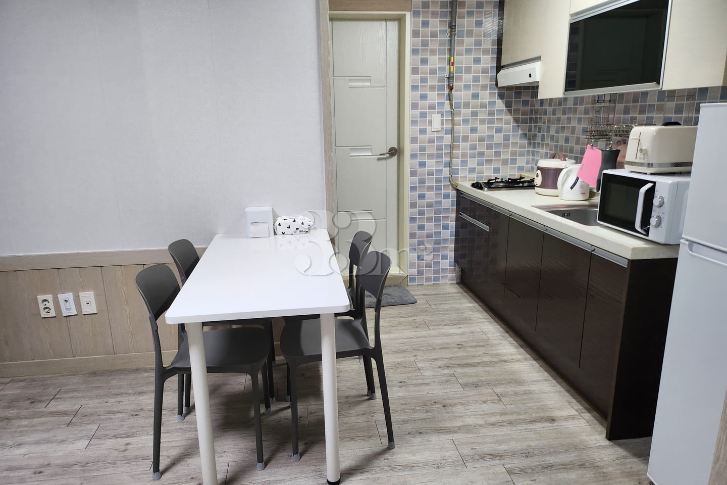 Gimcheon two-room short-term rental 8th image
