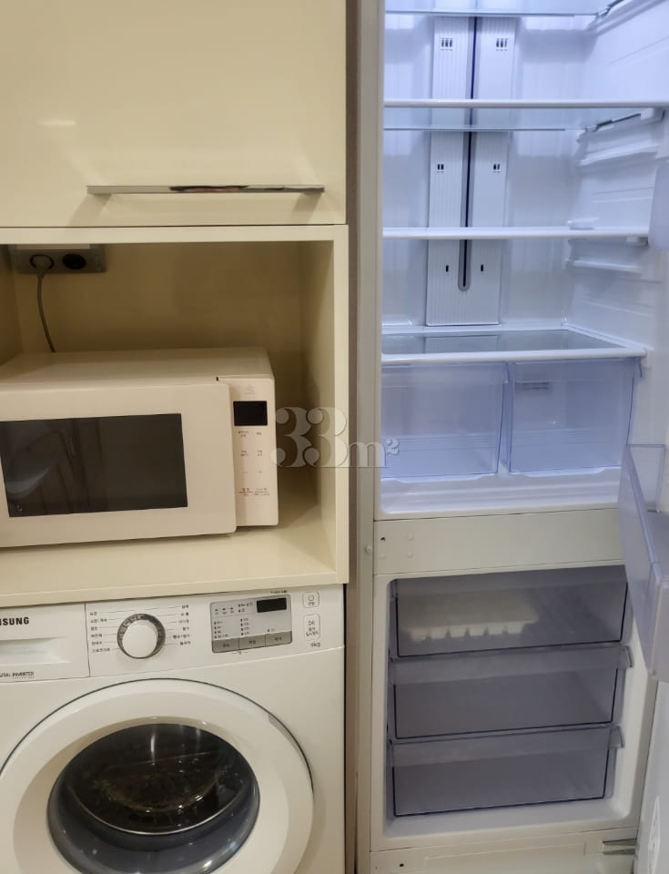 Neat, white-themed two-room unit near Beomeo  7th image