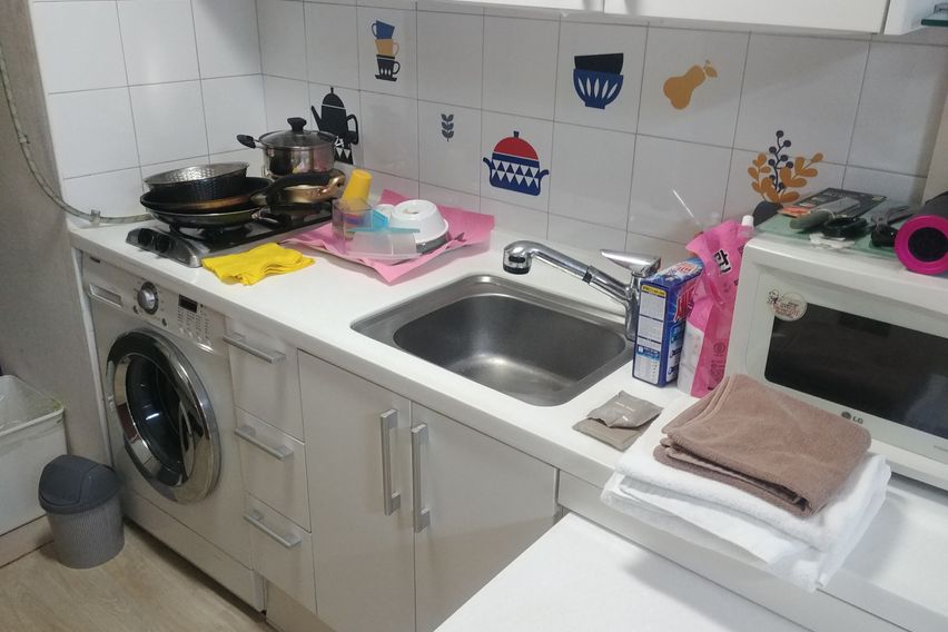 구의역까지 80미터.