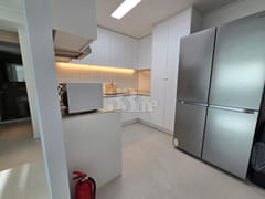Jamsil, convenient parking, 3 rooms, 2 bathro 2th image