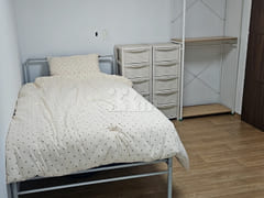 Sun-drenched Two-Room Unit 1th image