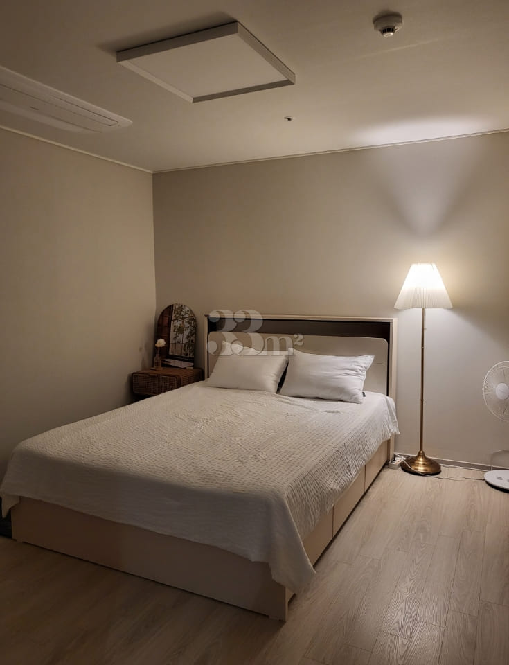๐ก Fully Furnished) Super High-Rise Apartment 10th image