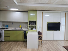 Shooting Star House, 9th floor 5th image