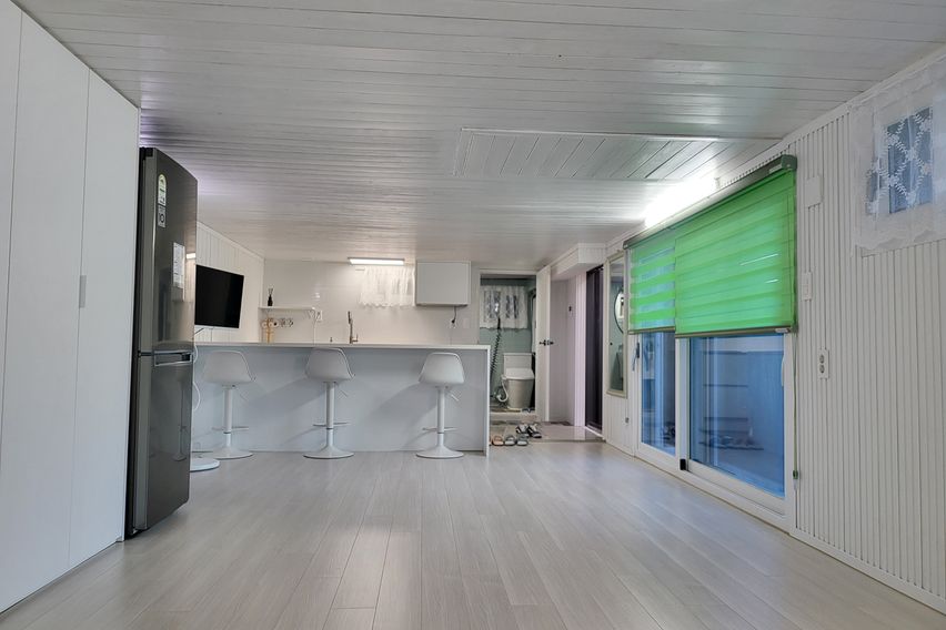 제주애월 바다전망 원룸 2번째 이미지