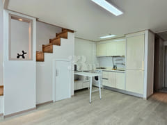 Sinyongsan Station ๐ฅ Spacious Duplex 11th image