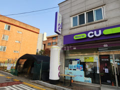 Studio with convenient parking π‘ Unit 403 14th image