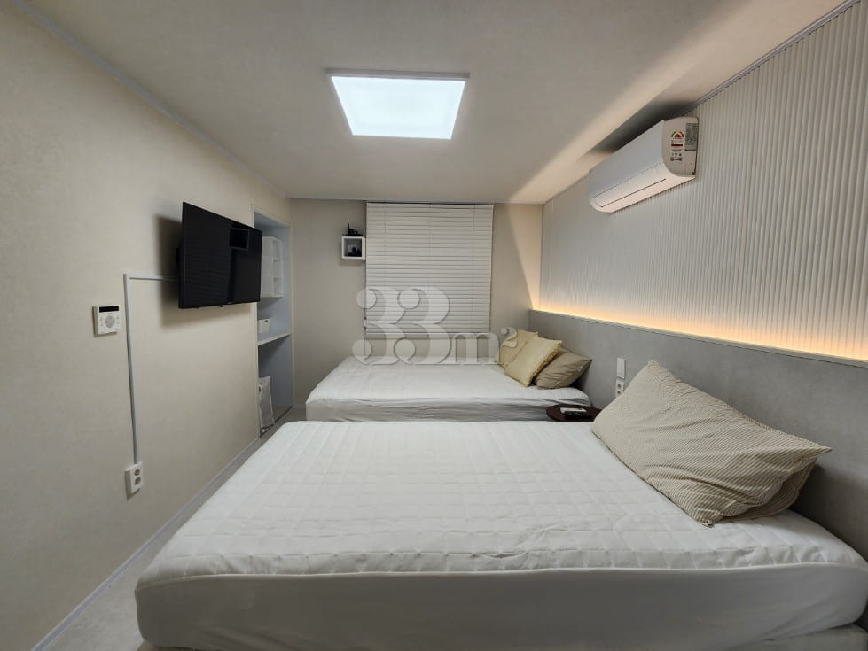 Heart of Hongdae, accommodates 3 people 10th image