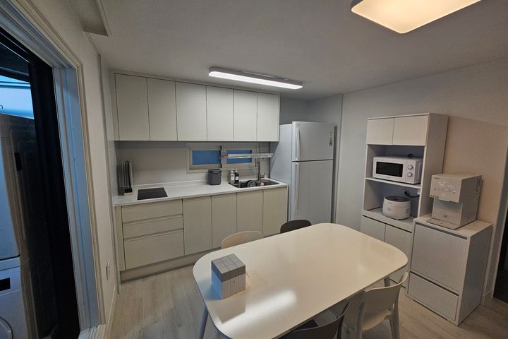 Room A 12번째 이미지