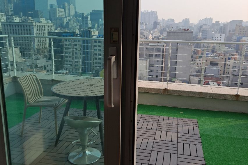 강남역 아늑하고 밝은집