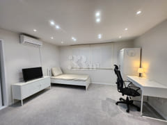 Bright, quiet, and spacious studio apartment 6th image