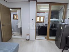 Studio apartment, 2-minute walk to Jeonbuk Na 15th image