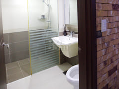 Luxurious three-bedroom, fully furnished 11th image