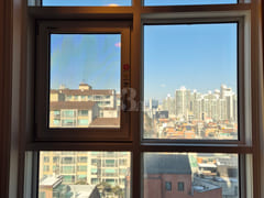 Double station, great view, two rooms, quiet 12th image