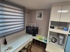 Fully Furnished Studio A302 2th image