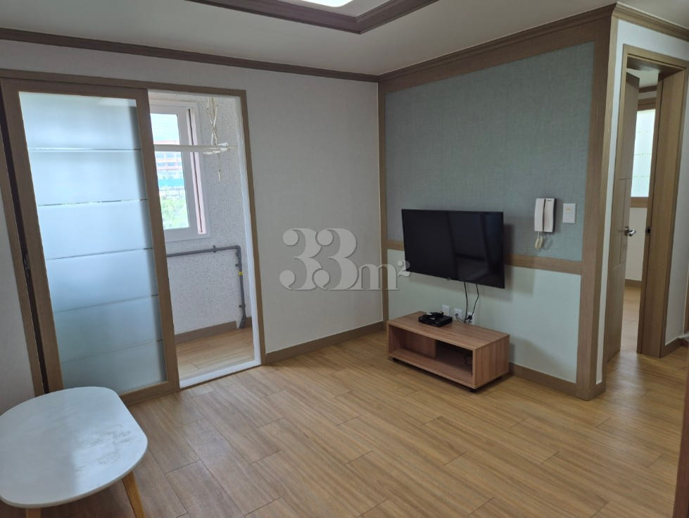 Room 201 3th image